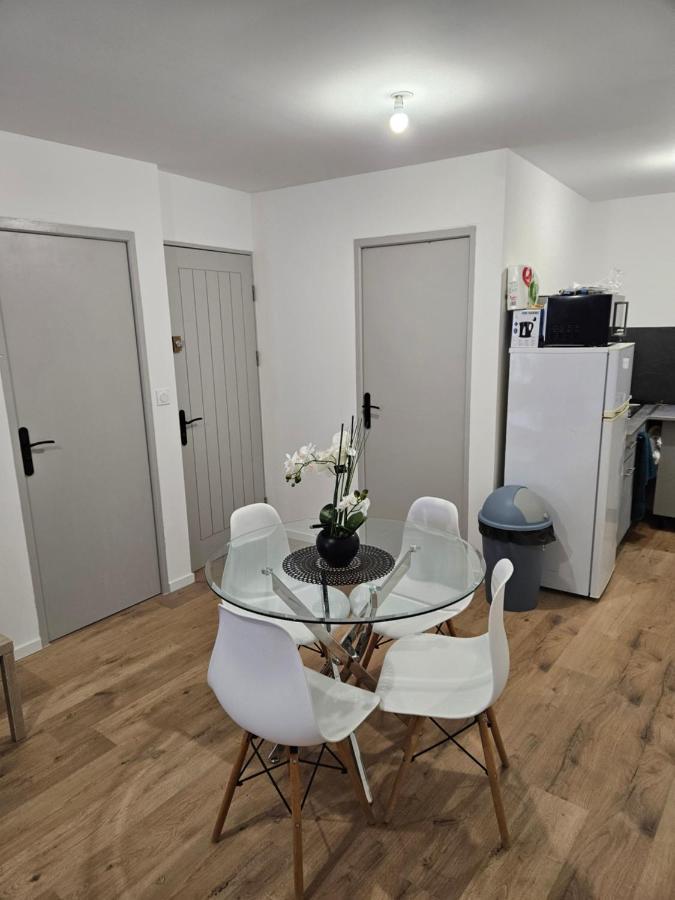 T2 Chaleureux, Calme Et Entierement Renove. Apartment Beziers Exterior photo